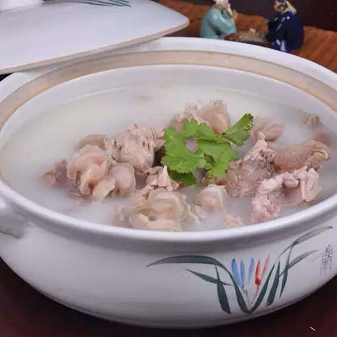 小公牛域順牛骨湯