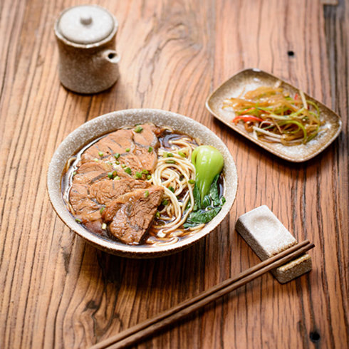 久燜提督私房牛肉面-養(yǎng)生牛肉面