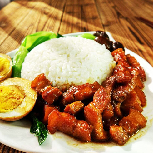 巧仙婆砂鍋燜魚飯快餐-醬香鹵肉飯